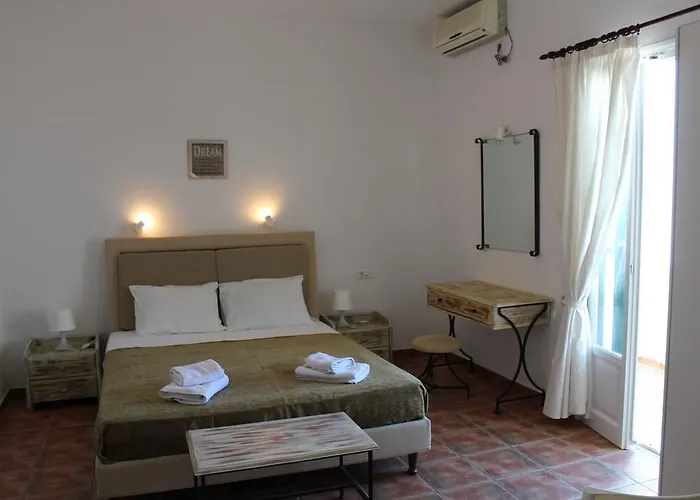 Casa Elea Apartman Náusza